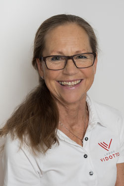 Christina Kuroll, DGKS  